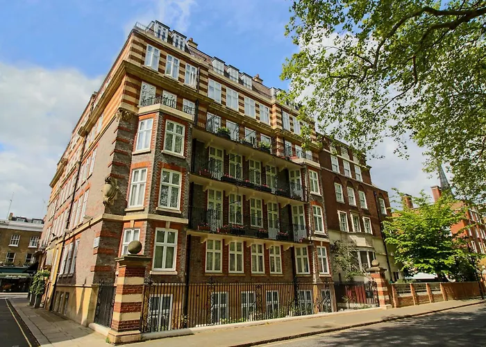 Rochester Hotel By Blue Orchid Londra